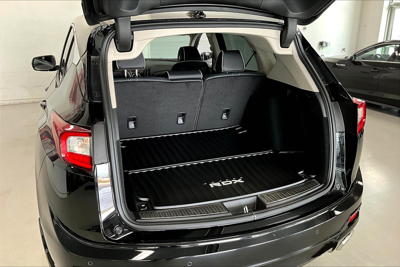 New 2025 Acura RDX w/Advance Package Sport Utility in